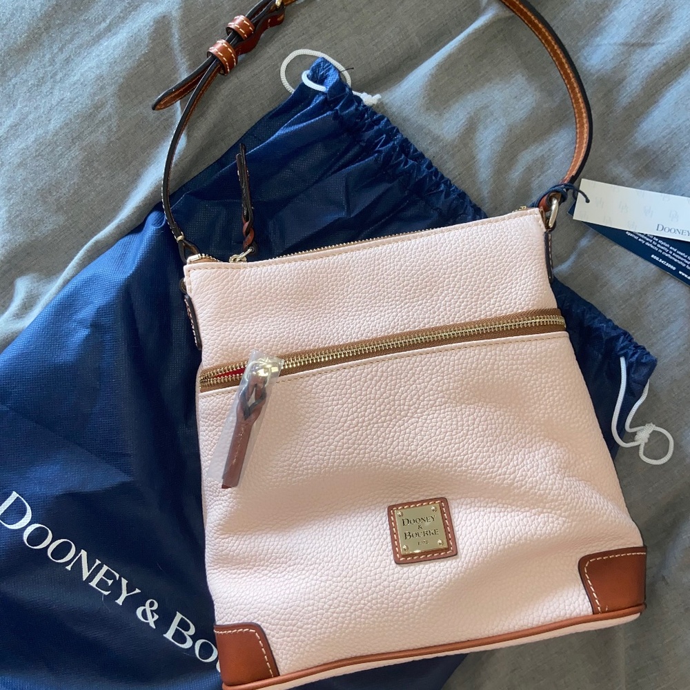 BRAND NEW - Dooney & Bourke Purse